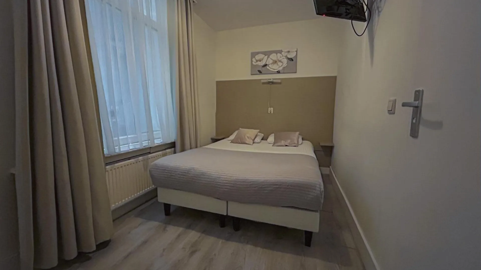 Family Hotel Kooyk Amsterdam Netherlands